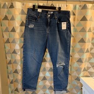 Levi Denizen Distressed Blue Boyfriend Jeans NWT